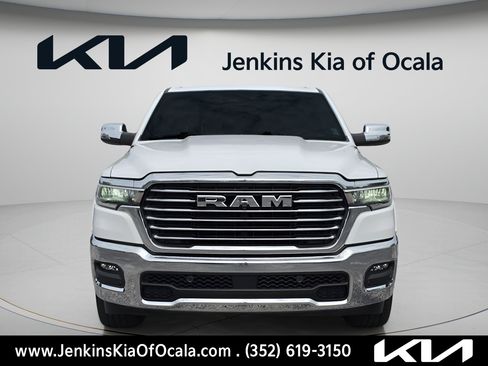 Used 2025 RAM 1500 Laramie AWD/4WD image 12