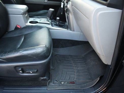 Used 2011 Toyota 4Runner SR5 w/ Premium Pkg w/Leather AWD/4WD image 26