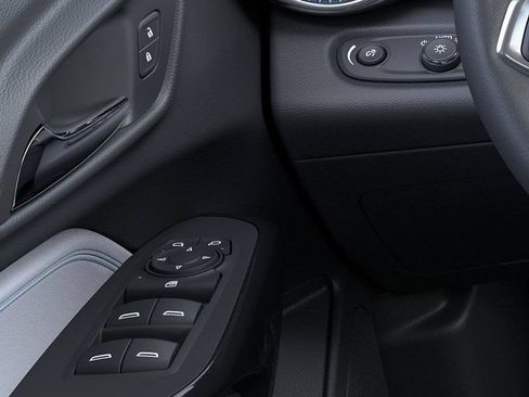 New 2026 Chevrolet Trax LT w/ Midnight Edition FWD image 22