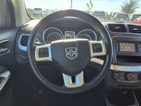 Used 2016 Dodge Journey SE w/ Flexible Seating Group image 12