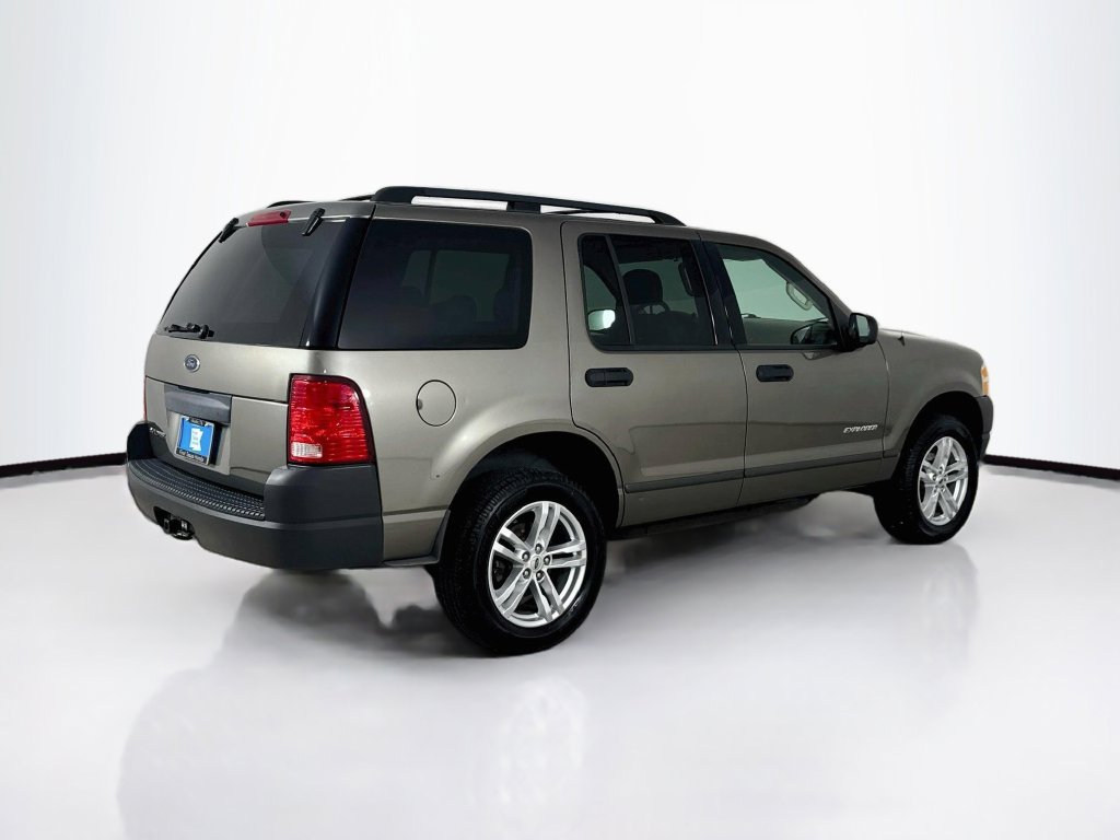 Used 2004 Ford Explorer XLS RWD image 7