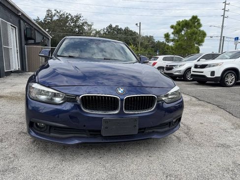 Used 2017 BMW 320i xDrive Sedan AWD/4WD image 7
