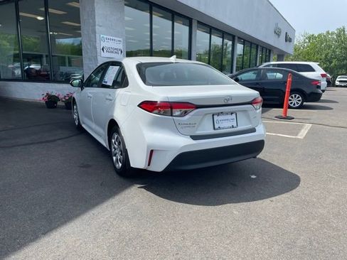 Used 2024 Toyota Corolla LE FWD image 7