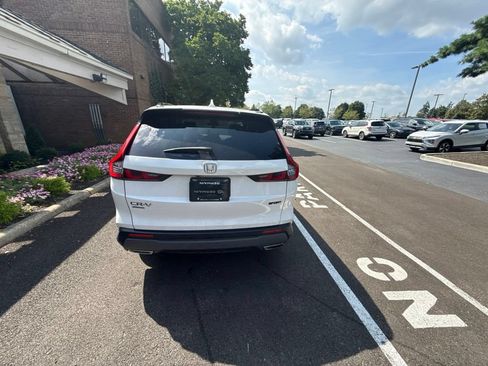 Certified 2024 Honda CR-V Sport image 7