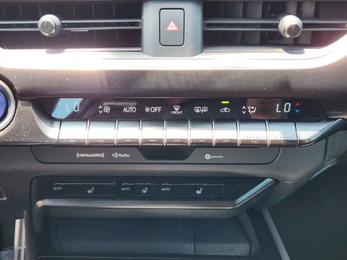 Used 2019 Lexus UX 250h F Sport w/ F Sport Premium Package AWD/4WD image 21
