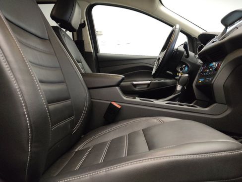 Used 2017 Ford Escape SE w/ SE Leather Comfort Package AWD/4WD image 21