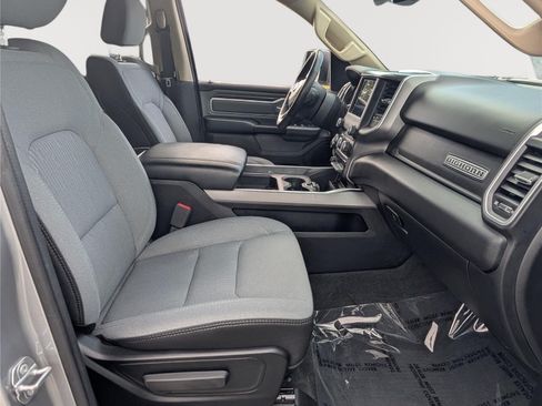 Used 2020 RAM 1500 Big Horn AWD/4WD image 11