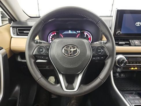 Used 2025 Toyota RAV4 XLE Premium FWD image 18