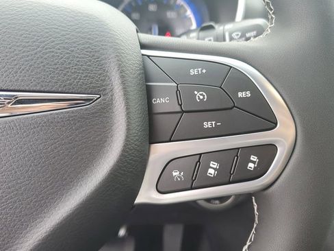 New 2026 Chrysler Pacifica Select image 29