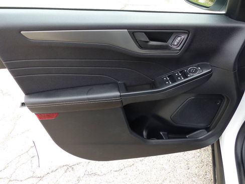 Used 2025 Ford Escape Active AWD/4WD image 21
