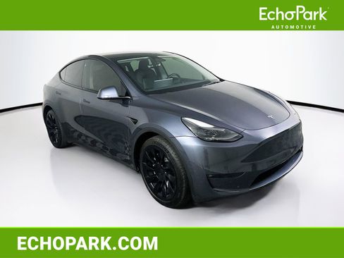 Used 2023 Tesla Model Y Long Range AWD/4WD image 1
