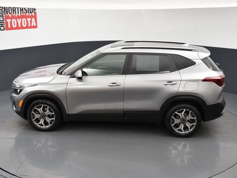 Used 2022 Kia Seltos EX AWD/4WD image 23