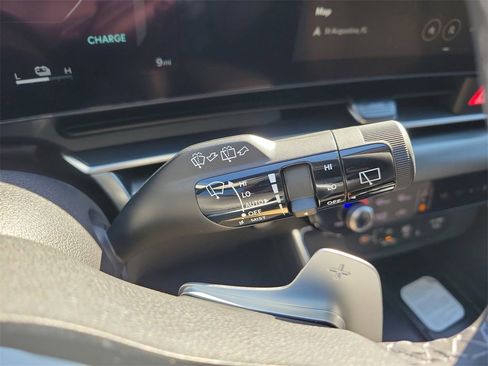 New 2026 Kia Carnival SX image 31