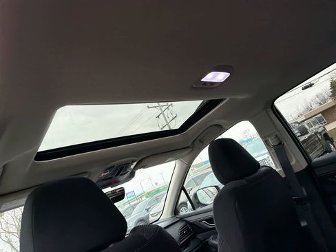 Certified 2025 Subaru Outback Premium w/ Popular Package #1A image 24