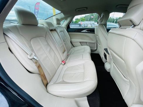 Used 2019 Lincoln MKZ Reserve FWD image 26