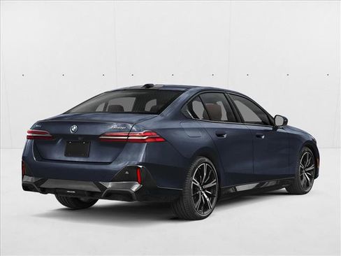 New 2027 BMW 550e xDrive AWD/4WD image 2