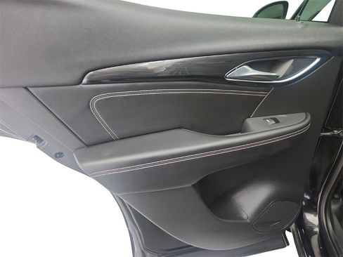 Used 2022 Buick Envision Essence w/ Technology Package I image 24