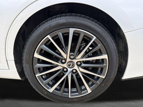 Certified 2023 Lexus ES 350 w/ Premium Package FWD image 22