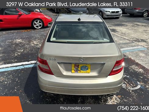 Used 2011 Mercedes-Benz C 300 Sedan image 9