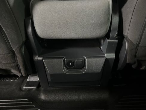 Used 2023 Ford F350 XLT w/ FX4 Off-Road Package image 56