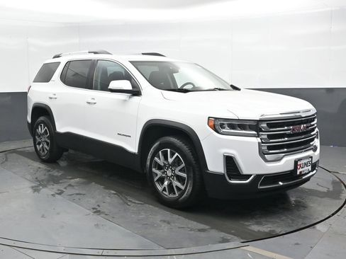 Used 2021 GMC Acadia SLE w/ Driver Convenience Package FWD image 4