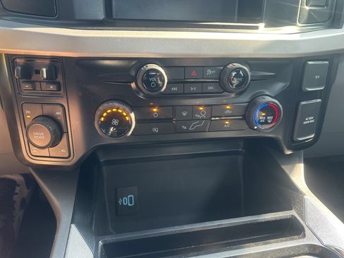 Used 2025 Ford F250 XL w/ FX4 Off-Road Package AWD/4WD image 24