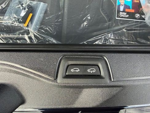 New 2026 BMW X5 xDrive50e w/ Executive Package image 9