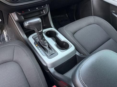 Used 2021 Chevrolet Colorado LT w/ LT Convenience Package RWD image 18