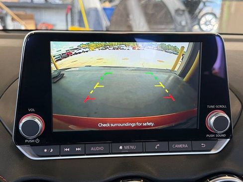 Used 2025 Nissan Sentra SR FWD image 21