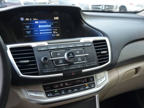 Used 2013 Honda Accord LX image 15