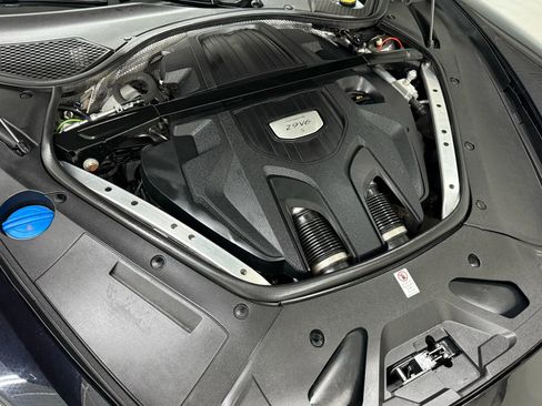 Used 2018 Porsche Panamera 4S image 51