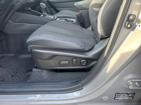 Certified 2025 Subaru Forester Premium image 14