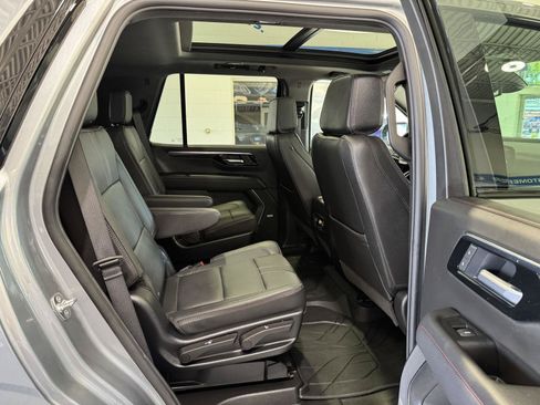 Used 2025 Chevrolet Tahoe RST w/ Comfort Package AWD/4WD image 16