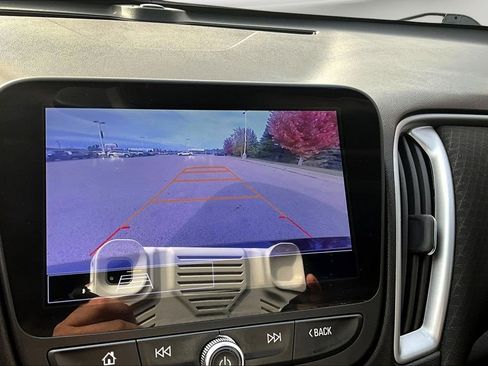 Used 2024 Chevrolet Malibu LT image 14