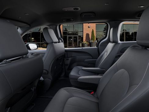 New 2026 Chrysler Voyager LX image 23