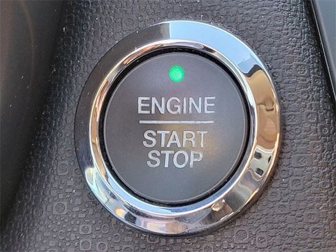 Certified 2021 Ford EcoSport SE image 4