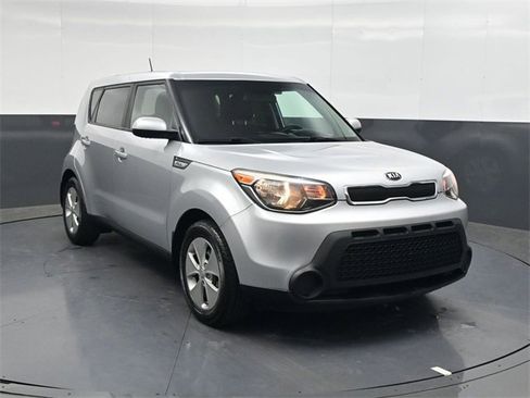 Used 2016 Kia Soul image 2