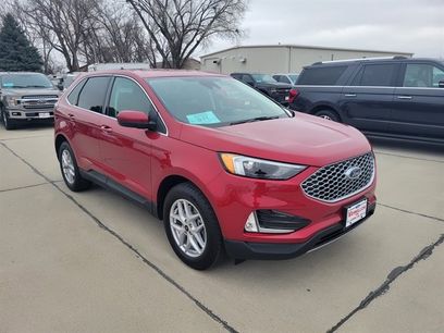 Used 2024 Ford Edge SEL w/ Convenience Package