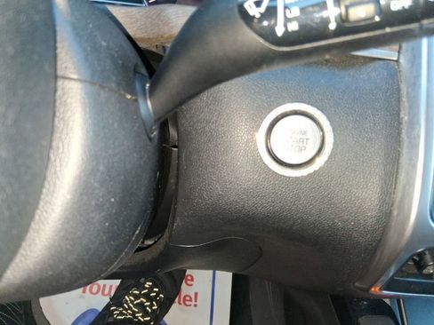 Used 2021 Kia Sorento EX image 21