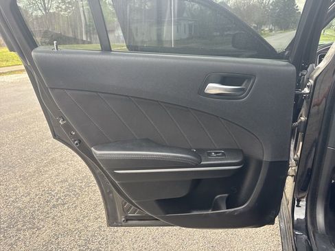Used 2022 Dodge Charger SXT image 18