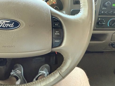 Used 2004 Ford F350 Lariat image 30