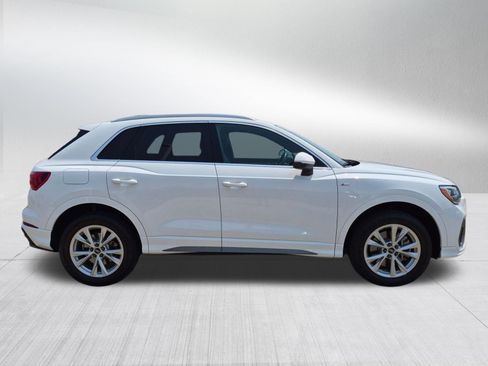 Used 2022 Audi Q3 2.0T Premium w/ Convenience Package AWD/4WD image 7