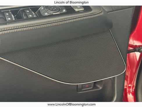 New 2026 Lincoln Aviator AWD w/ Jet Appearance Package image 21
