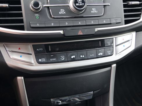 Used 2015 Honda Accord Sport image 27