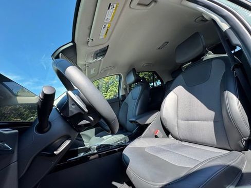 Certified 2024 Kia Niro Wind w/ Wind Preserve Package FWD image 14