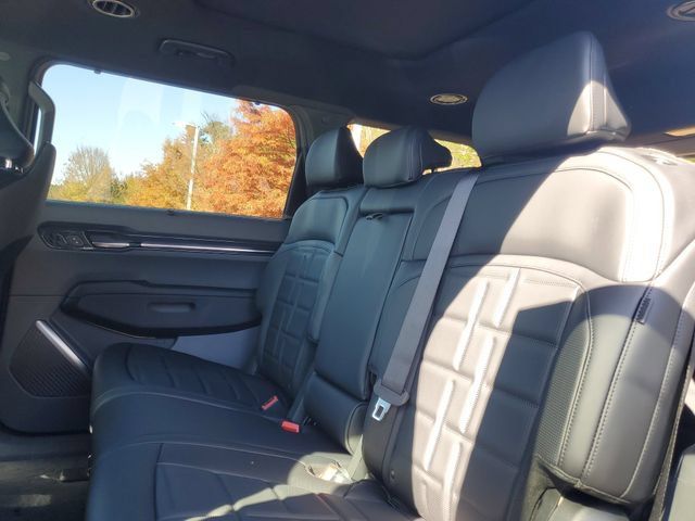 New 2026 Kia EV9 Land w/ Nightfall Edition Package AWD/4WD image 8