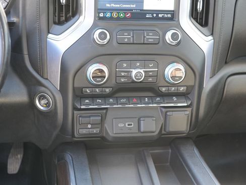 Used 2019 GMC Sierra 1500 SLT w/ SLT Premium Plus Package AWD/4WD image 24