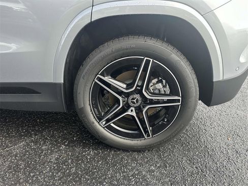 New 2025 Mercedes-Benz GLA 250 image 10