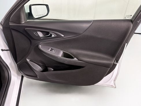 Used 2023 Chevrolet Malibu LT image 29