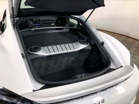 Certified 2020 Porsche 718 Cayman GT4 RWD image 20